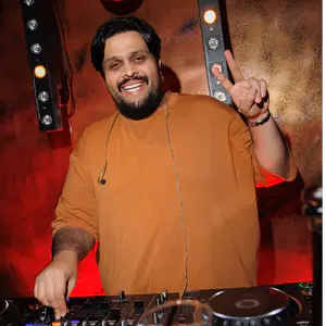 DJ Loyza